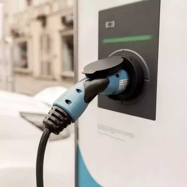charging electric vans